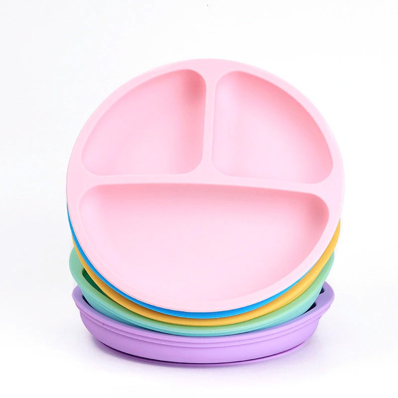 Very soft, durable and leakproof baby's first plate that can contain hot and cold food. Made of toxin free silicone.