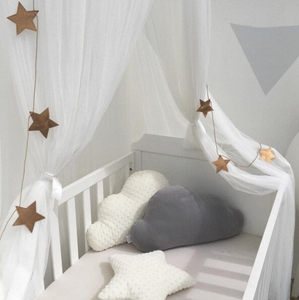 Baby and kid's bed canopy that can also be used as play tent